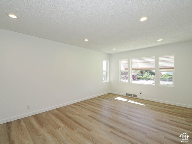 329 W FRANCIS AVE, Layton, UT 84041