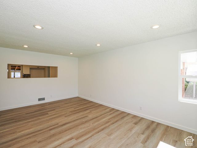 329 W FRANCIS AVE, Layton, UT 84041
