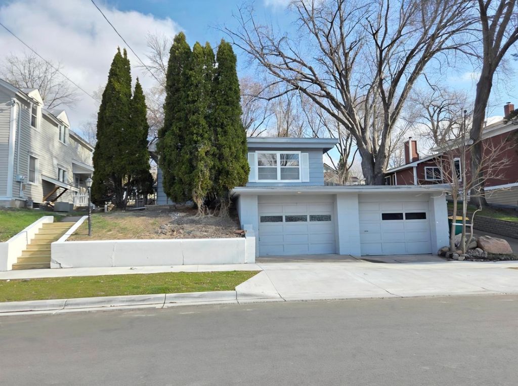 712 Maple Street W, Stillwater, MN 55082 — exterior