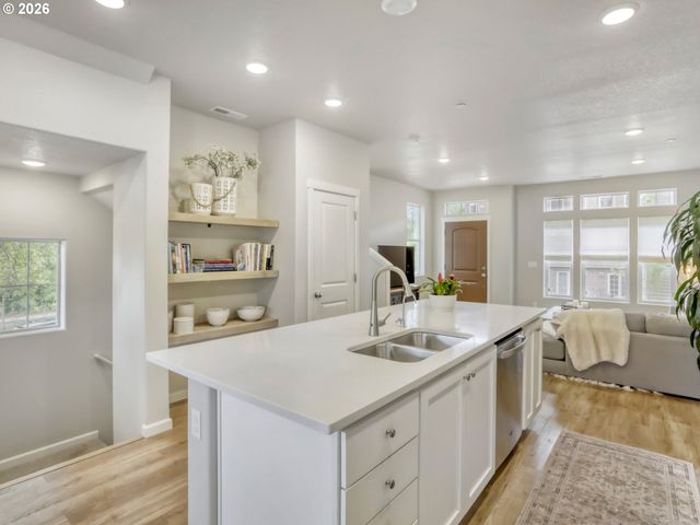 11309 Sw MONT BLANC St, Wilsonville, OR 97070
