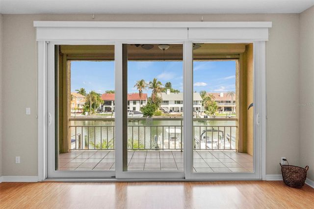 1071 PINELLAS BAYWAY S, St Petersburg, FL 33715
