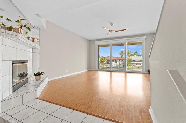 1071 PINELLAS BAYWAY S, St Petersburg, FL 33715