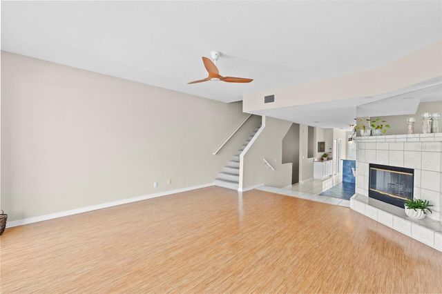 1071 PINELLAS BAYWAY S, St Petersburg, FL 33715