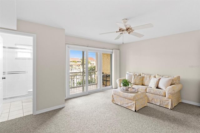 1071 PINELLAS BAYWAY S, St Petersburg, FL 33715