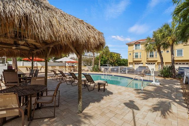 1071 PINELLAS BAYWAY S, St Petersburg, FL 33715
