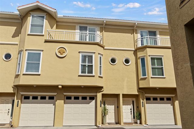 1071 PINELLAS BAYWAY S, St Petersburg, FL 33715