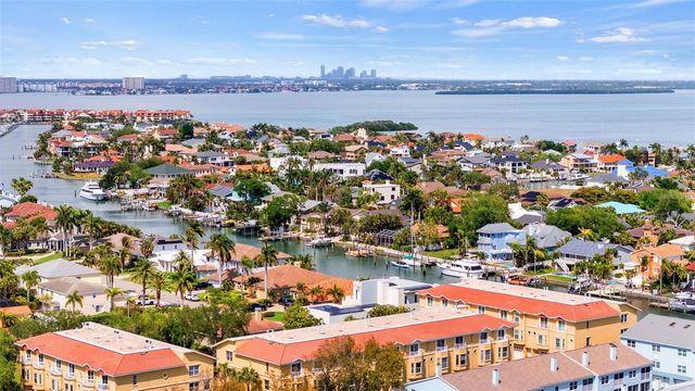 1071 PINELLAS BAYWAY S, St Petersburg, FL 33715