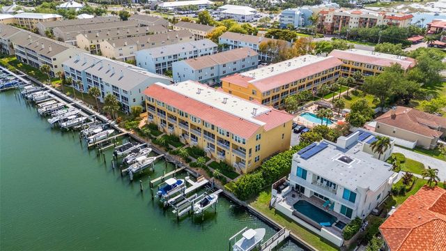1071 PINELLAS BAYWAY S, St Petersburg, FL 33715