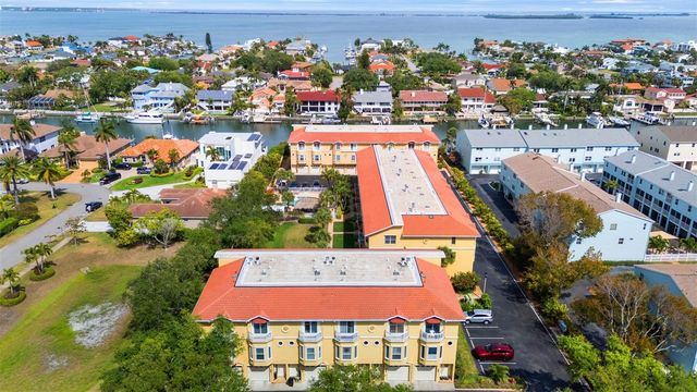 1071 PINELLAS BAYWAY S, St Petersburg, FL 33715
