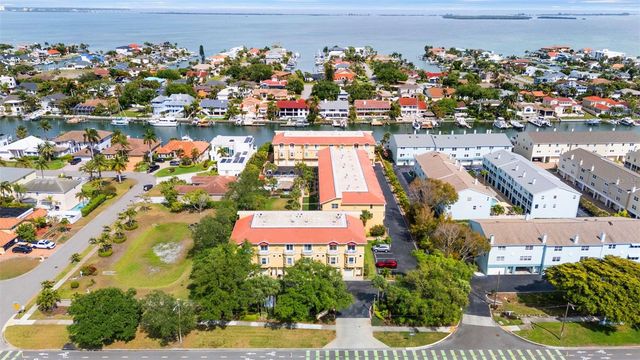 1071 PINELLAS BAYWAY S, St Petersburg, FL 33715