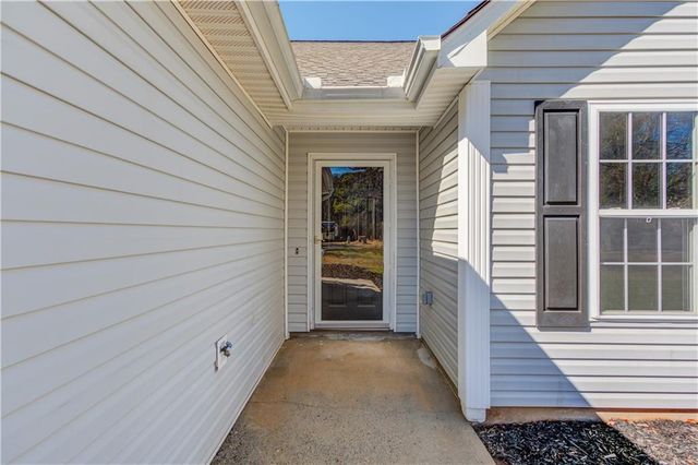 123 Regency Drive, Bethlehem, GA 30620