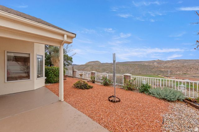 639 N 380 W, La Verkin, UT 84745