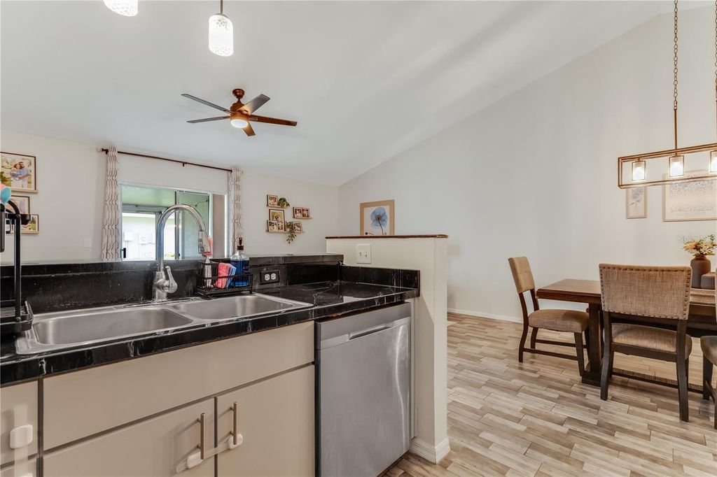 Image 15 of property listing at 2406 KAM COURT, Kissimmee, FL 34744