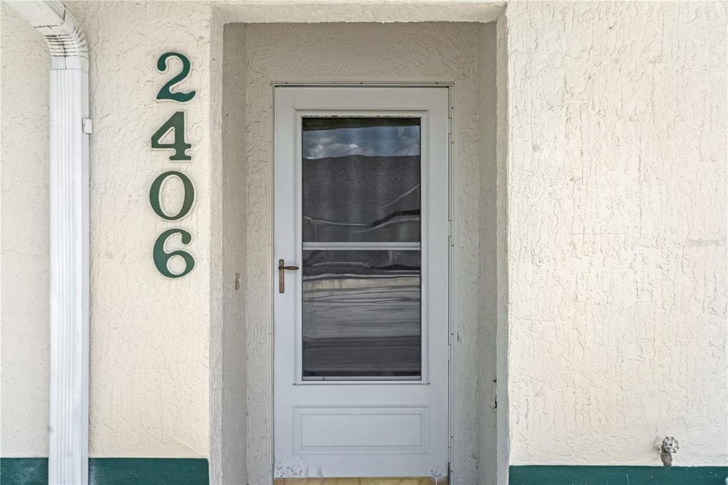 Image 4 of property listing at 2406 KAM COURT, Kissimmee, FL 34744