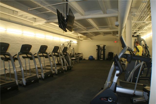 535 Roosevelt Avenue, Pawtucket, RI 02860