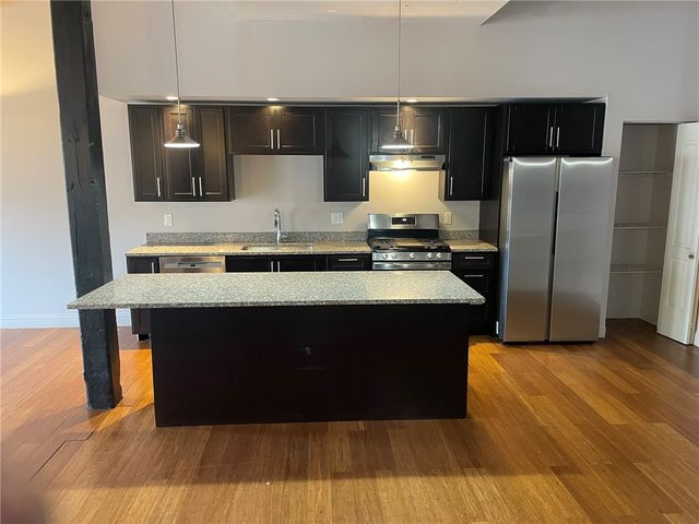 535 Roosevelt Avenue, Pawtucket, RI 02860