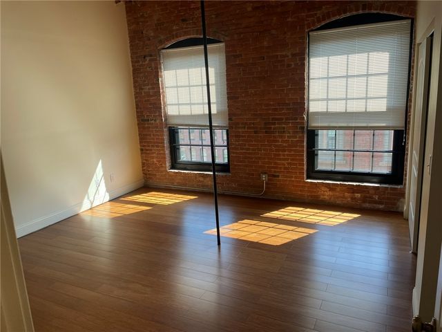 535 Roosevelt Avenue, Pawtucket, RI 02860