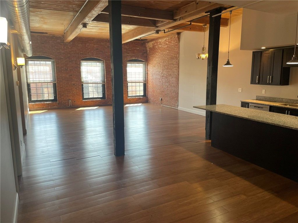 535 Roosevelt Avenue, Pawtucket, RI 02860