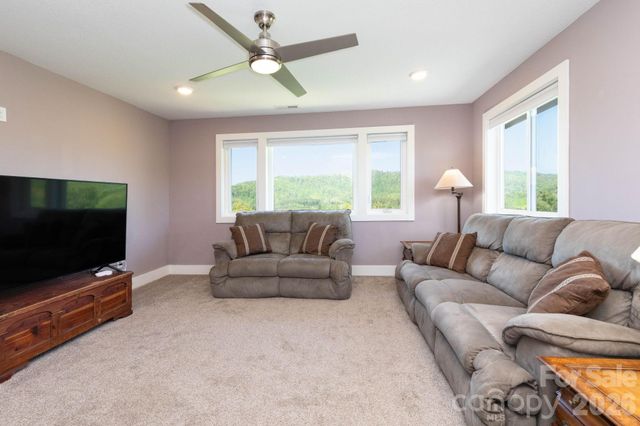36 Spy Pointe Lane, Fletcher, NC 28732