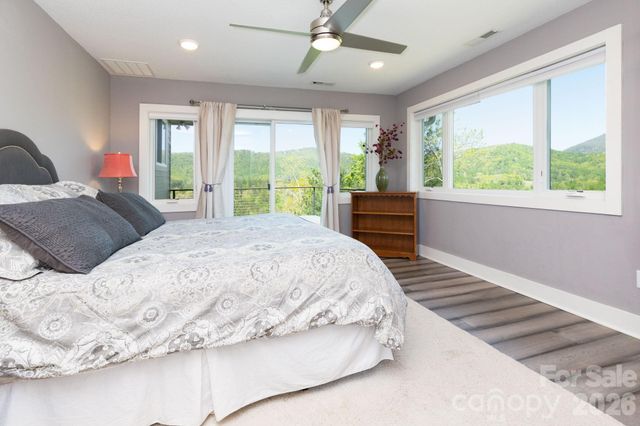 36 Spy Pointe Lane, Fletcher, NC 28732