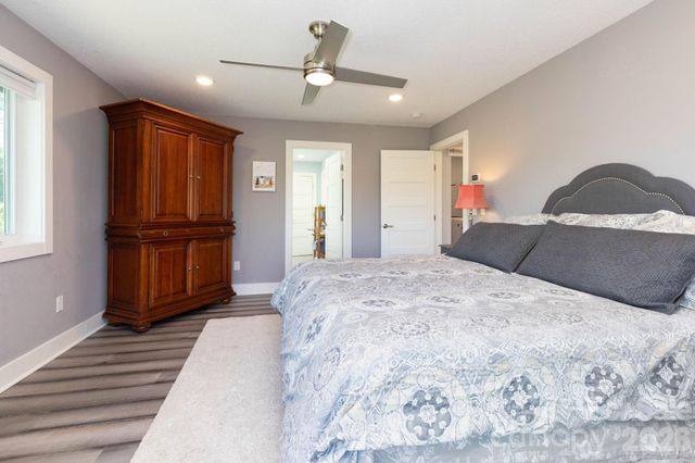 36 Spy Pointe Lane, Fletcher, NC 28732