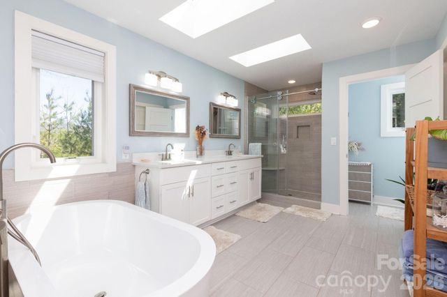 36 Spy Pointe Lane, Fletcher, NC 28732