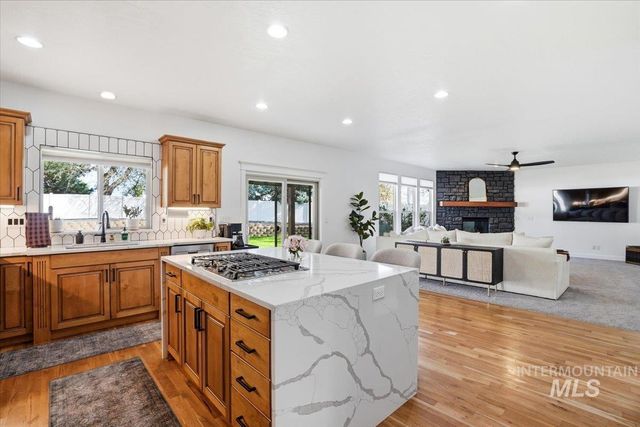 342 N Clearpoint Way, Eagle, ID 83616