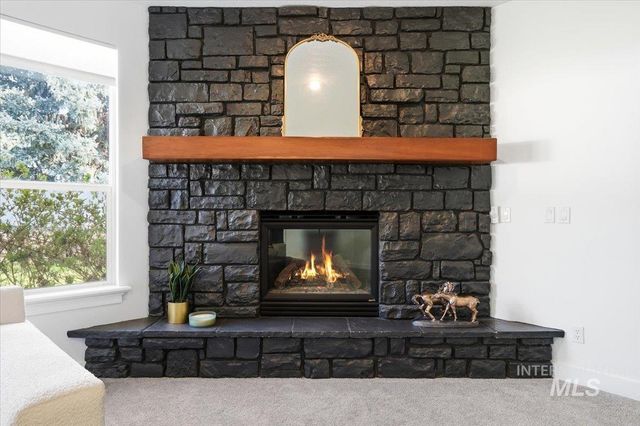 342 N Clearpoint Way, Eagle, ID 83616