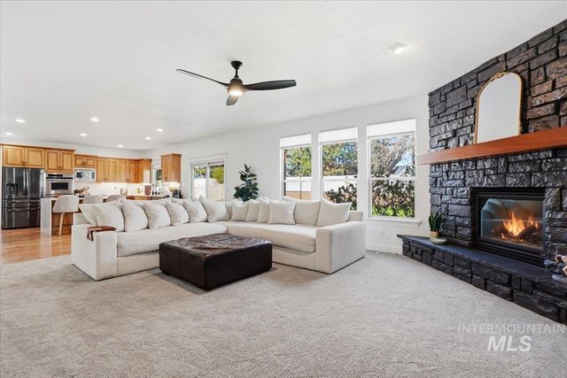 342 N Clearpoint Way, Eagle, ID 83616