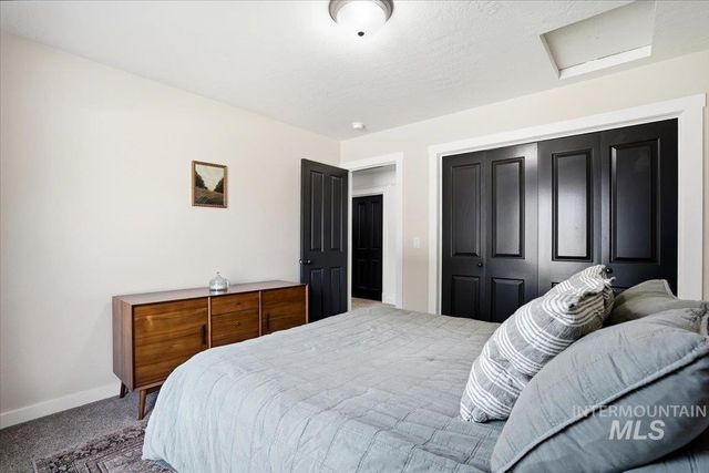 342 N Clearpoint Way, Eagle, ID 83616