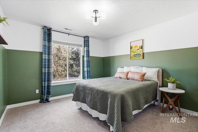 342 N Clearpoint Way, Eagle, ID 83616