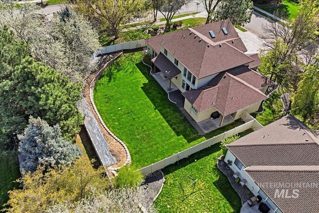 342 N Clearpoint Way, Eagle, ID 83616