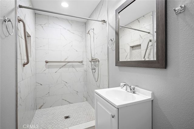 8007 Broadleaf, Panorama City, CA 91402