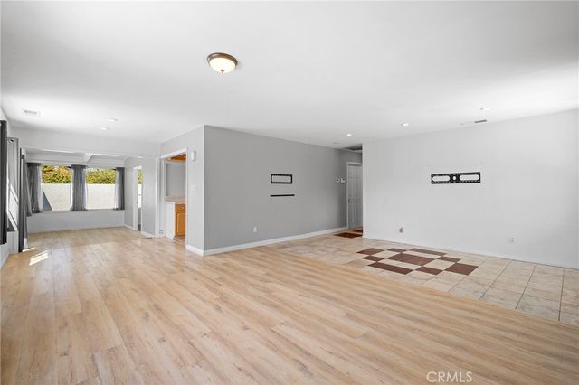 8007 Broadleaf, Panorama City, CA 91402
