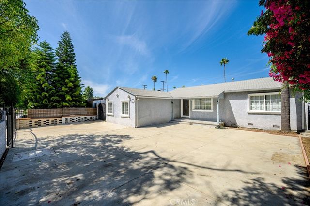 8007 Broadleaf, Panorama City, CA 91402