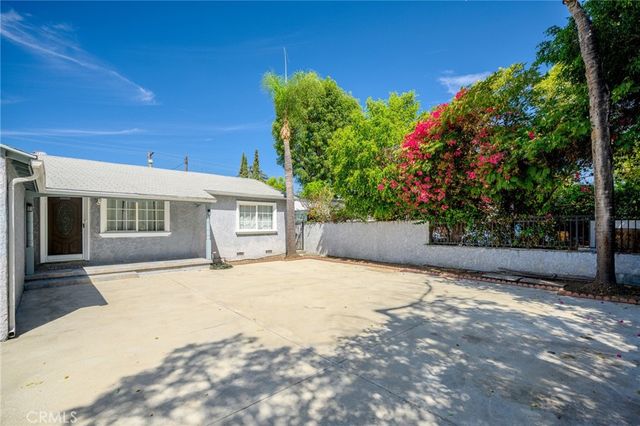 8007 Broadleaf, Panorama City, CA 91402