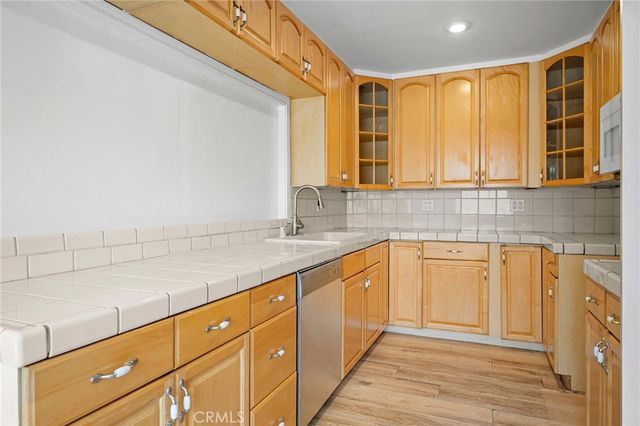 8007 Broadleaf, Panorama City, CA 91402