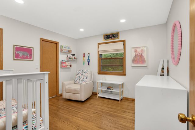 9807 Cedar Lake Road, Minnetonka, MN 55305
