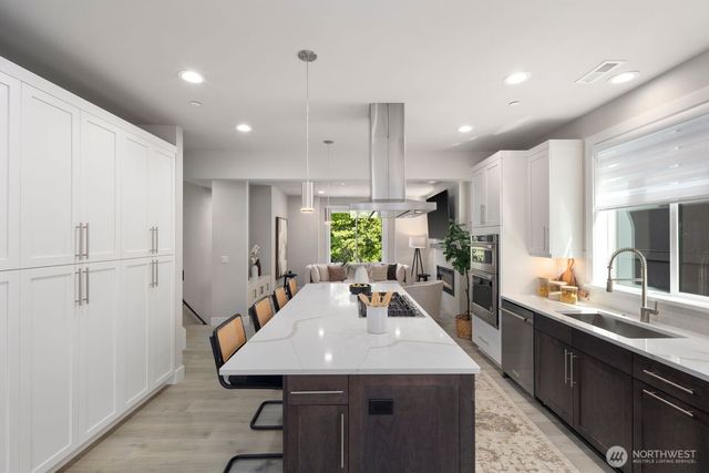13334 NE 144th Place, Woodinville, WA 98072