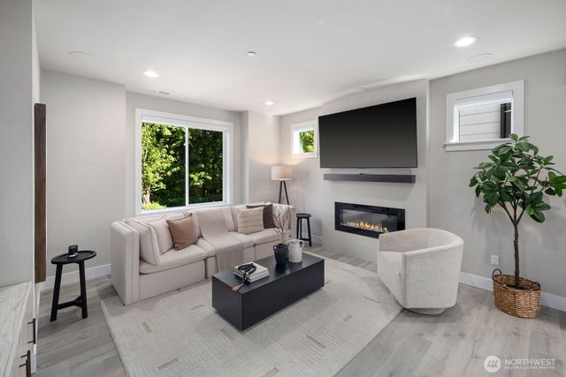 13334 NE 144th Place, Woodinville, WA 98072