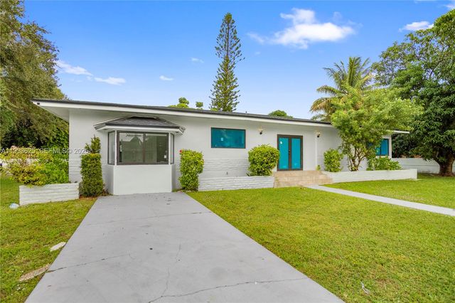 1445 NE 147th St, Miami, FL 33161