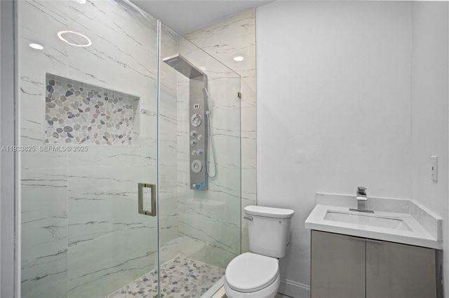 1445 NE 147th St, Miami, FL 33161