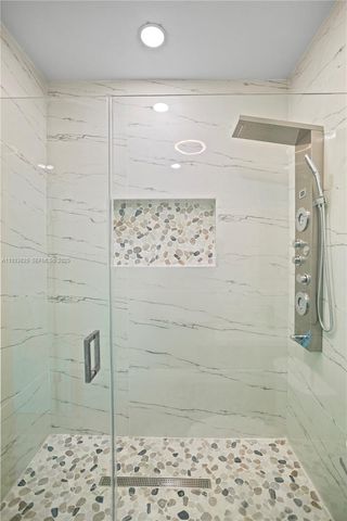 1445 NE 147th St, Miami, FL 33161