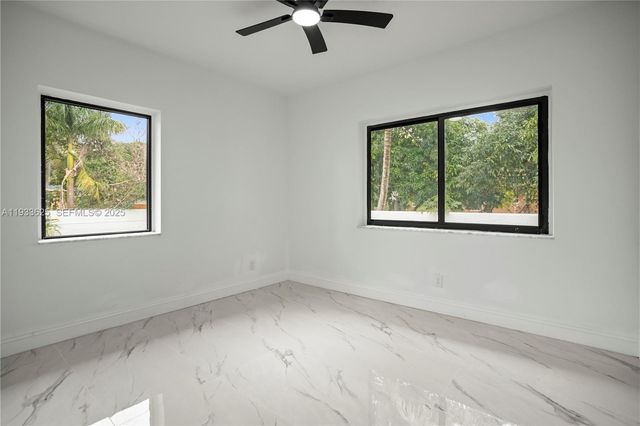 1445 NE 147th St, Miami, FL 33161