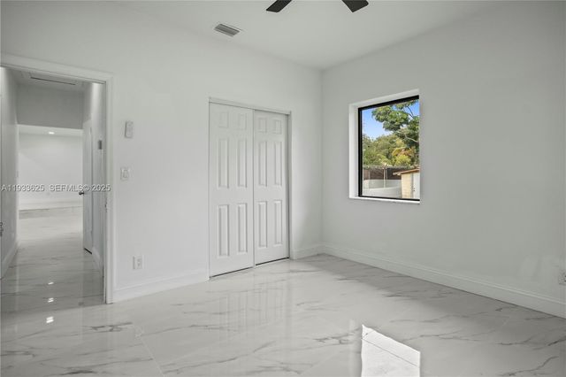 1445 NE 147th St, Miami, FL 33161