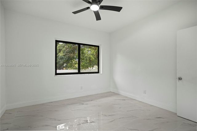 1445 NE 147th St, Miami, FL 33161