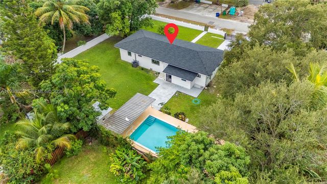 1445 NE 147th St, Miami, FL 33161