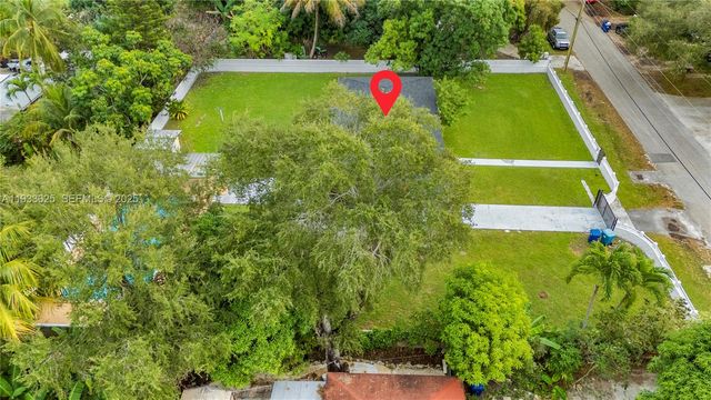 1445 NE 147th St, Miami, FL 33161