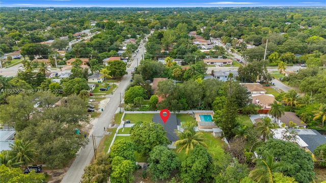 1445 NE 147th St, Miami, FL 33161