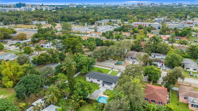 1445 NE 147th St, Miami, FL 33161